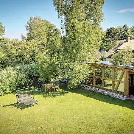 Lägenhet Fachwerkloft Am Bodden Mit Garten Und Teich Buschvitz